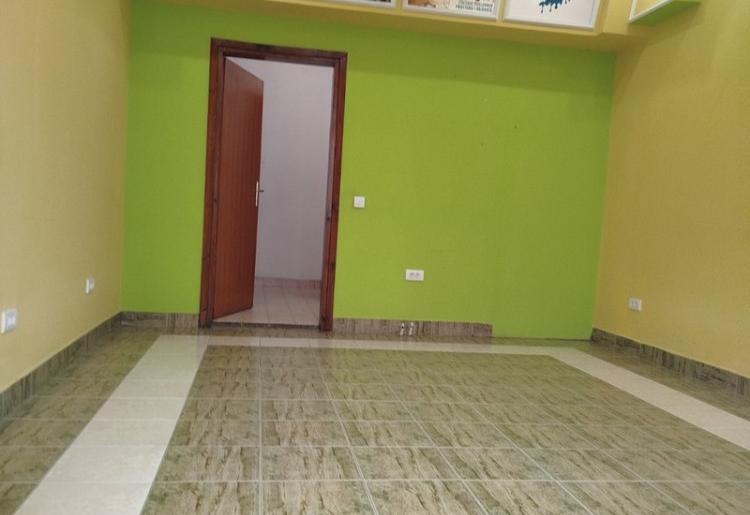 IZDAVANJE, LOKAL, SOMBOR, šifra oglasa: 947. 