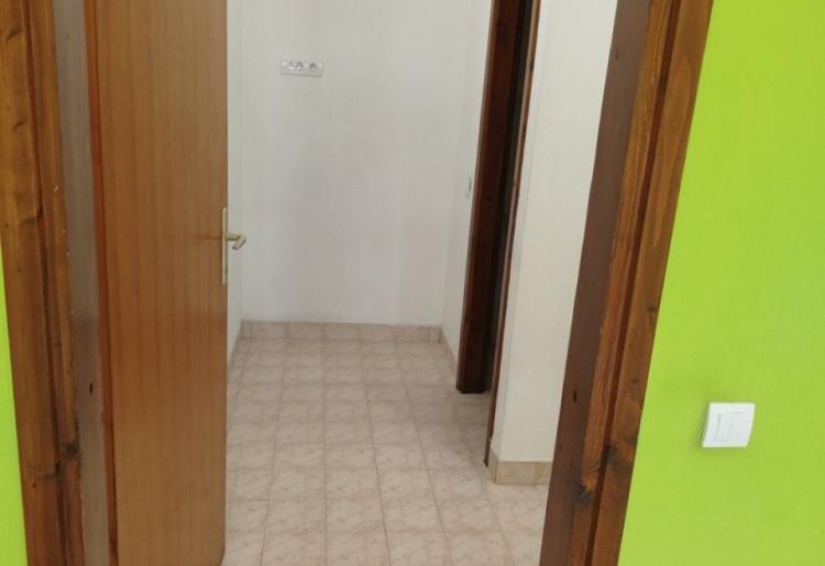 IZDAVANJE, LOKAL, SOMBOR, šifra oglasa: 947. 