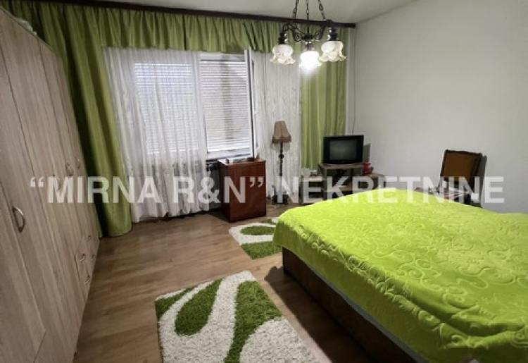 KUĆA, APATIN, šifra oglasa: 456.
