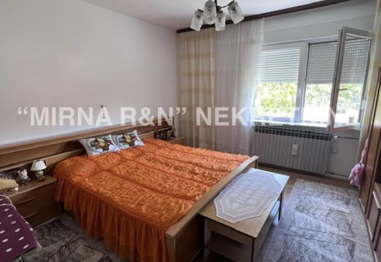 KUĆA, APATIN, šifra oglasa: 456.
