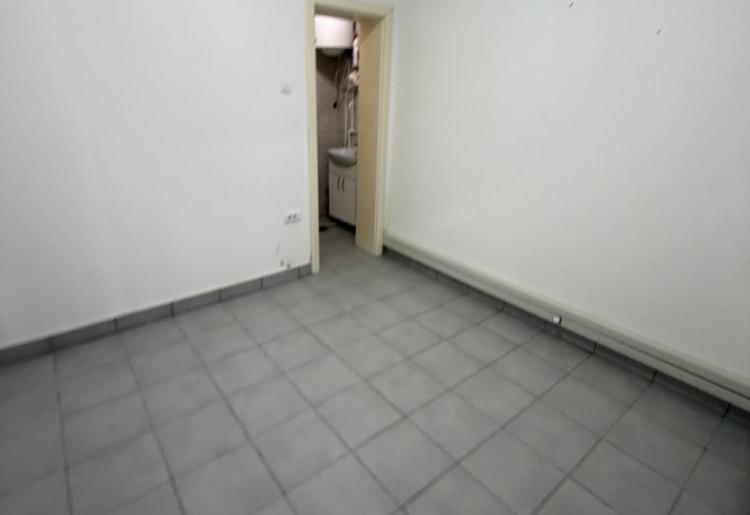 970.Na prodaju lokal 