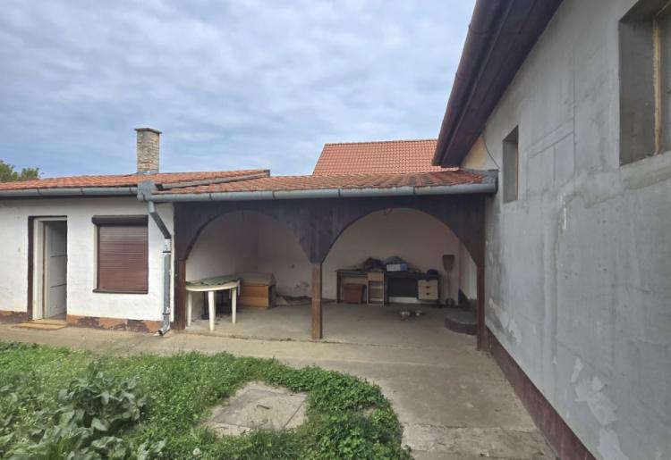 KUĆA, SOMBOR, šifra oglasa: 972.