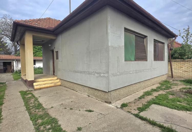 KUĆA, SOMBOR, šifra oglasa: 972.