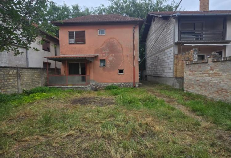 KUĆA, SOMBOR, šifra oglasa: 982.