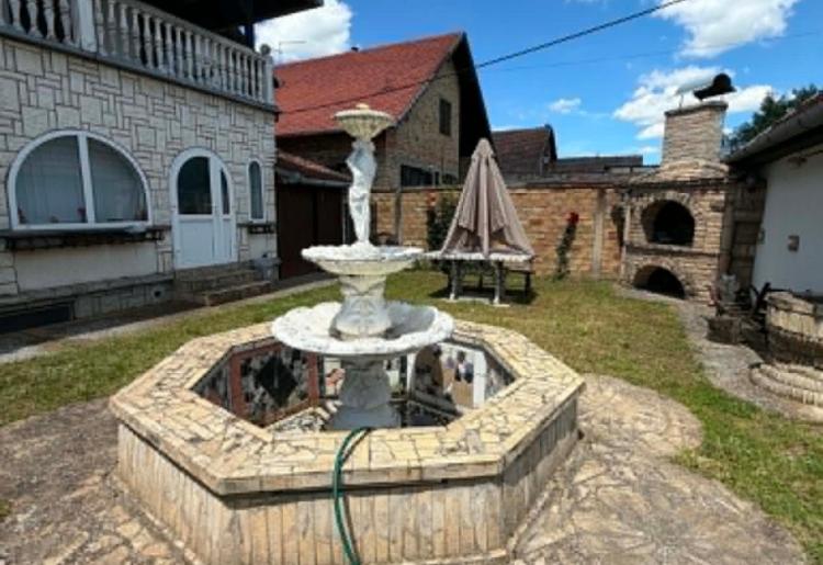 KUĆA, SOMBOR, šifra oglasa: 984.