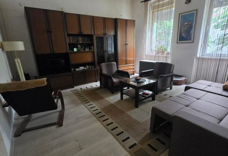 KUĆA,  SOMBOR, CENTAR, šifra oglasa: 985. 