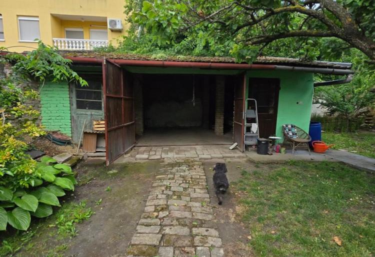 KUĆA,  SOMBOR, CENTAR, šifra oglasa: 985. 