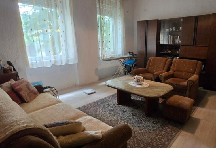 KUĆA,  SOMBOR, CENTAR, šifra oglasa: 985. 