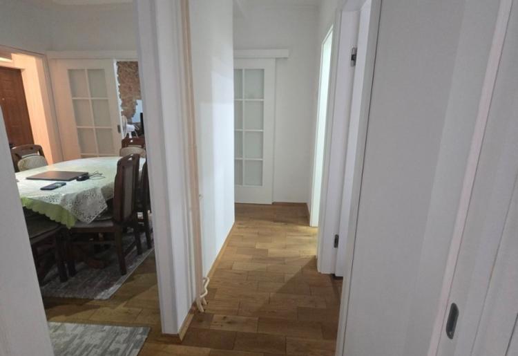 STAN, Sombor, sifra oglasa: 995.