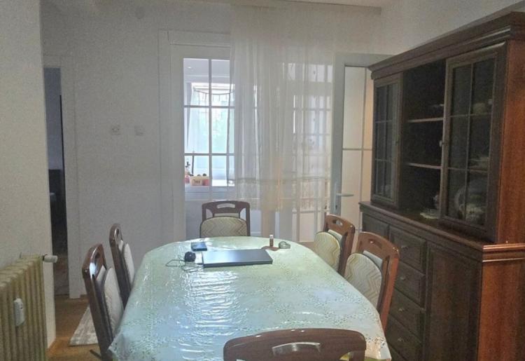 STAN, Sombor, sifra oglasa: 995.