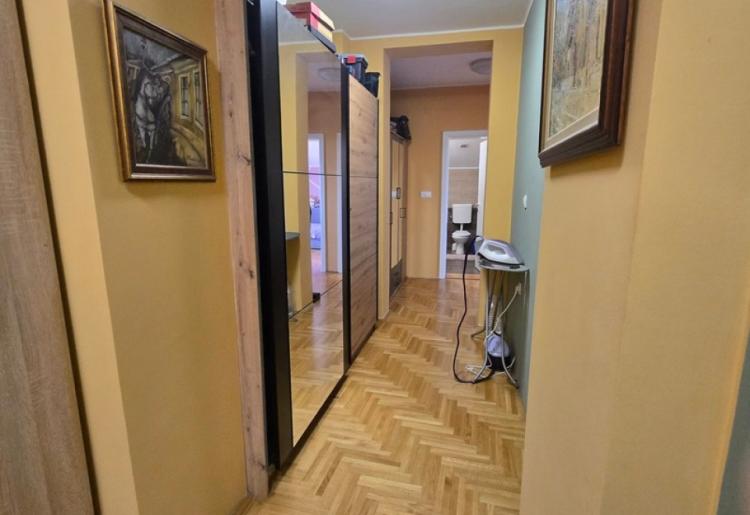 STAN, Sombor, sifra oglasa: 998.