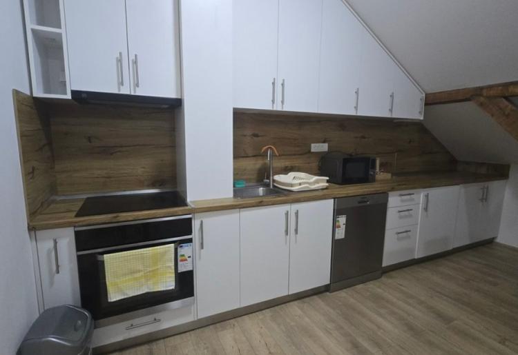 IZDAVANJE, STAN, SOMBOR, šifra oglasa: 999. 