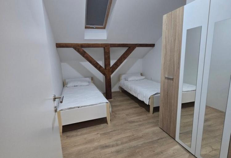 IZDAVANJE, STAN, SOMBOR, šifra oglasa: 999. 