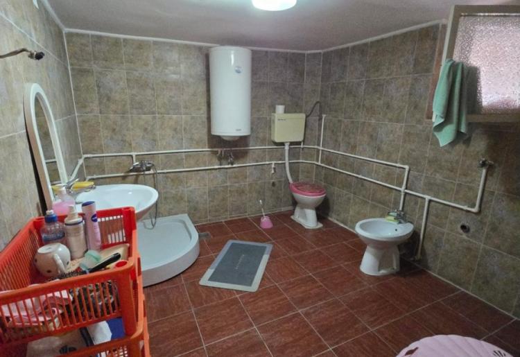 KUĆA, APATIN, šifra oglasa: 1009.