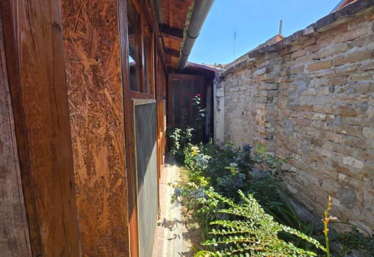 KUĆA, APATIN, šifra oglasa: 1009.