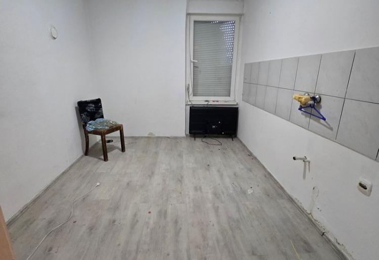 KUĆA, SOMBOR, šifra oglasa: 1017.