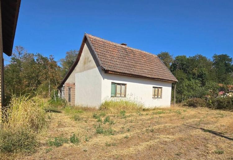KUĆA, APATIN, šifra oglasa: 1020.