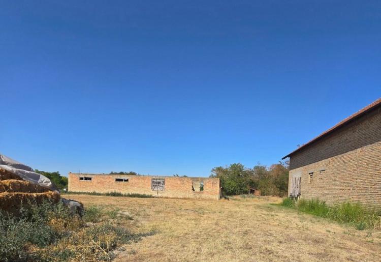 KUĆA, APATIN, šifra oglasa: 1020.