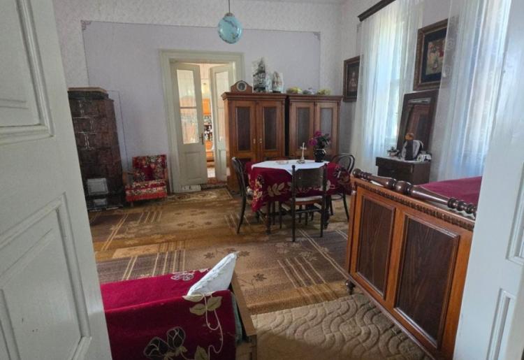 KUĆA, ČONOPLJA , šifra oglasa: 957. 