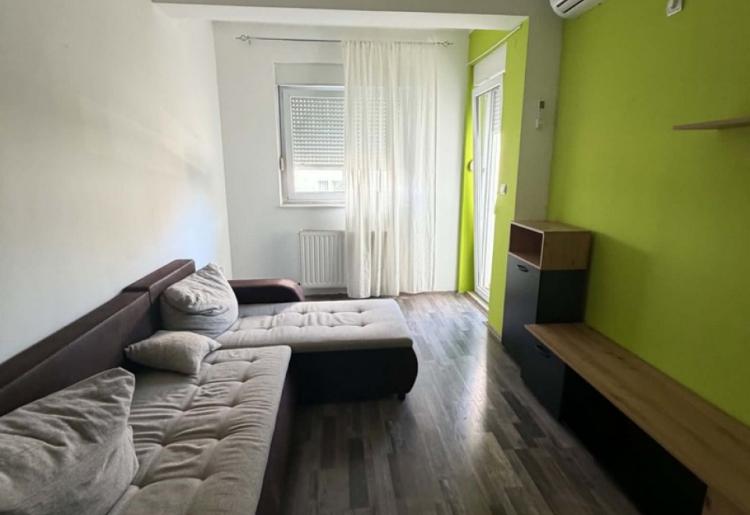 IZDAVANJE, STAN, SOMBOR, šifra oglasa: 933. 