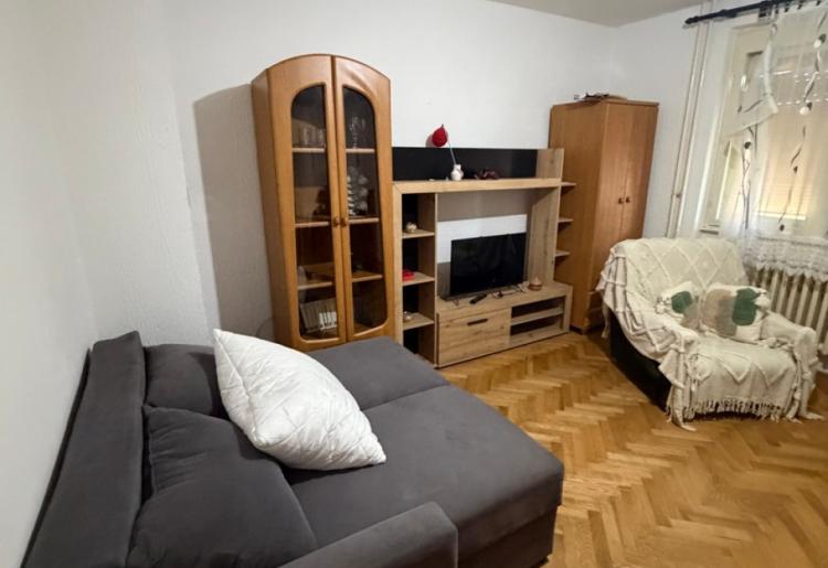 IZDAVANJE, STAN, SOMBOR, šifra oglasa: 986. 
