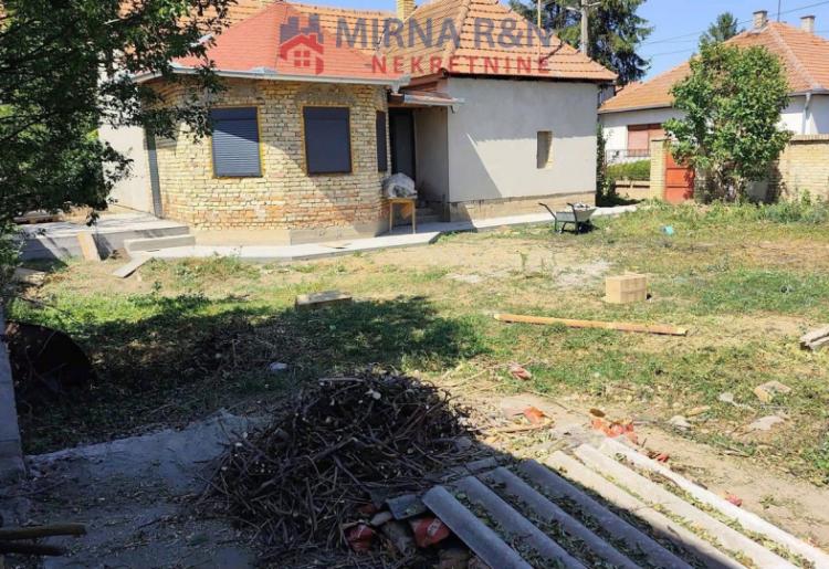 KUĆA, SOMBOR, šifra oglasa: 1031.