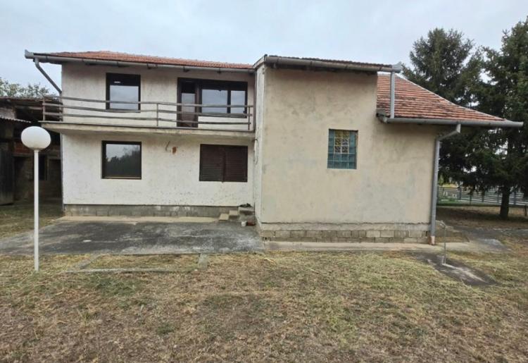 KUĆA, SOMBOR, šifra oglasa: 1033.