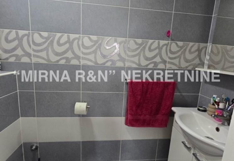Na prodaju troiposoban stan u centru grada!