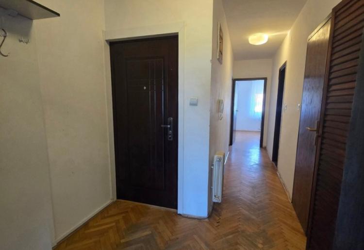 STAN, Sombor, sifra oglasa: 1036.