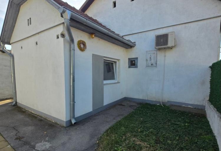 KUĆA, SOMBOR, šifra oglasa: 1038.