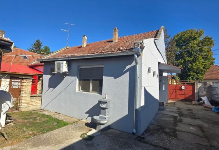 KUĆA, SOMBOR, šifra oglasa: 1046.