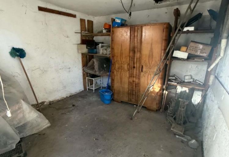KUĆA, SOMBOR, šifra oglasa: 1049.