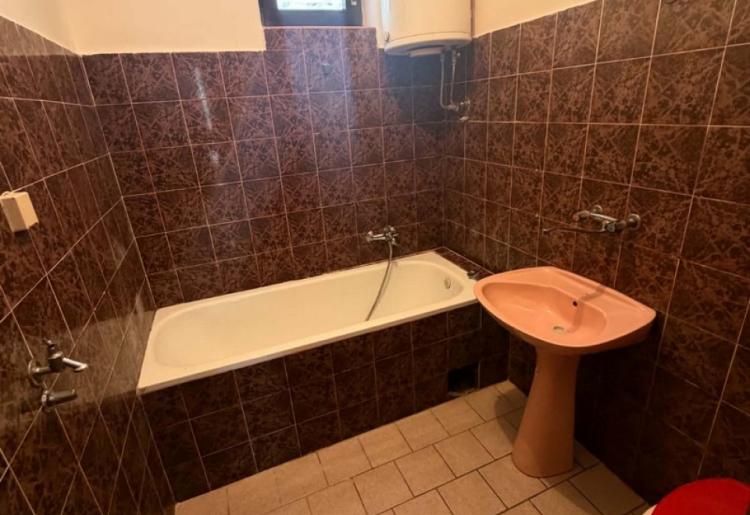 KUĆA, SOMBOR, šifra oglasa: 1051.