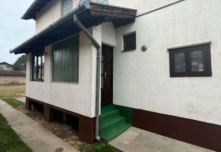 KUĆA, SOMBOR, šifra oglasa: 1051.