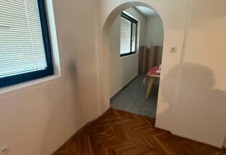 KUĆA, SOMBOR, šifra oglasa: 1051.