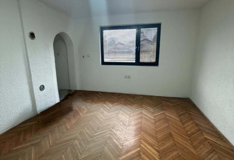 KUĆA, SOMBOR, šifra oglasa: 1051.