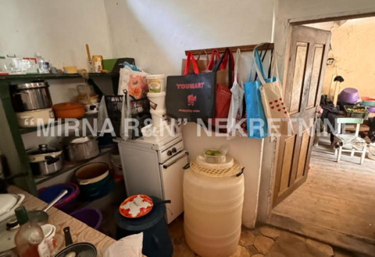 694. Na prodaju kuća u Stanišiću
