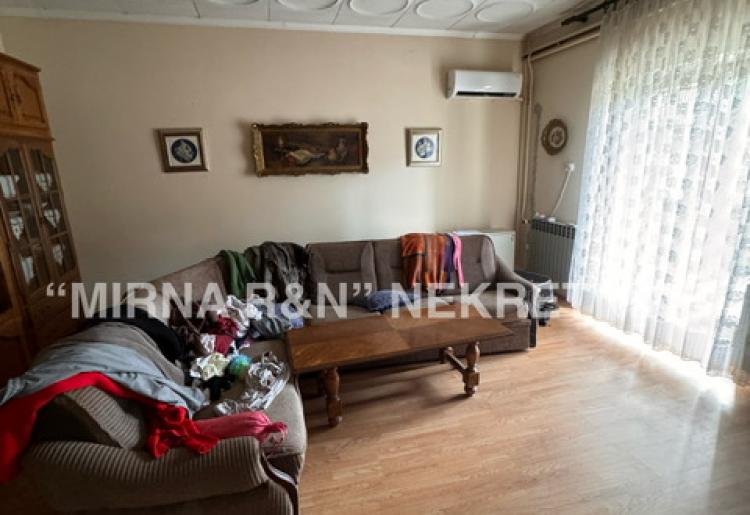 662. Na prodaju kuća u Apatinu