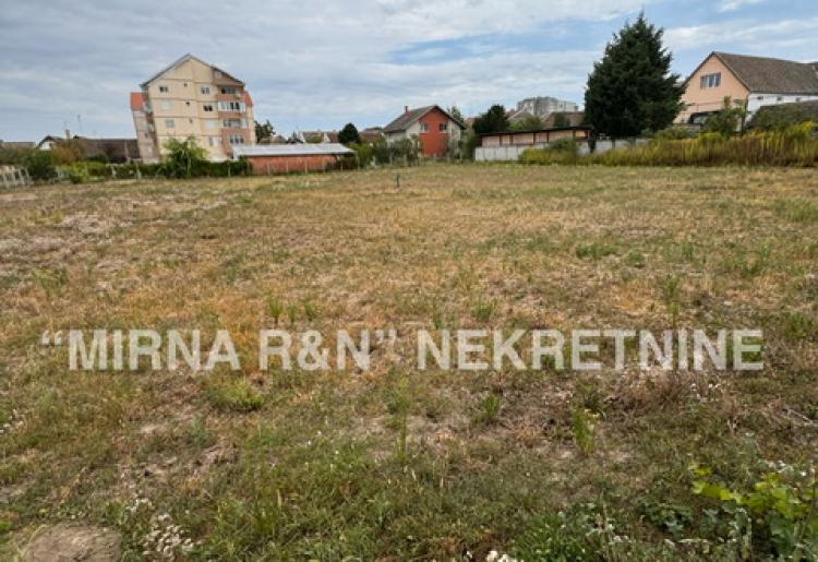 662. Na prodaju kuća u Apatinu